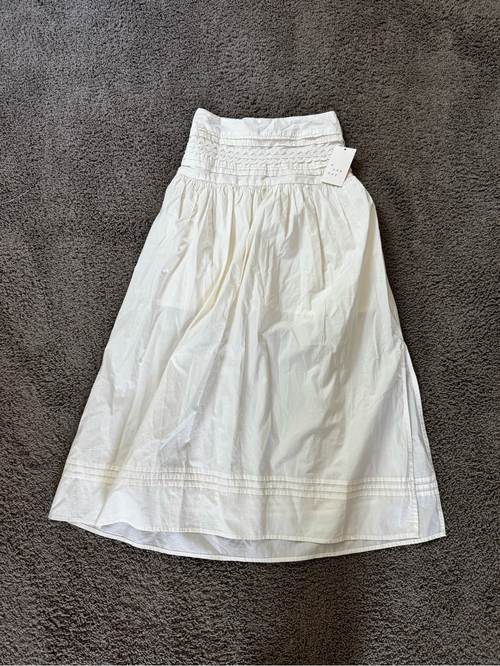 A new day White Waist A-Line Women's Skirt NWT